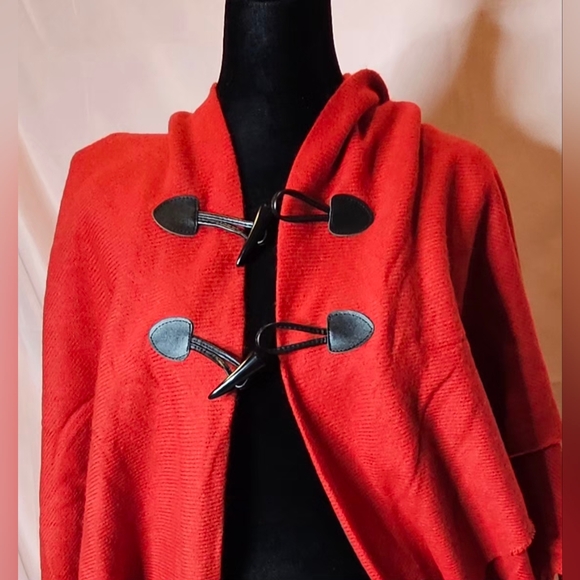 Bohemian Red Fringe Shawl Wrap / Toggle Front Cape - One Size - Picture 3 of 16